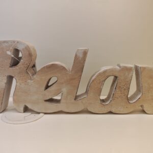 Deko-Schriftzug 'Relax' Holzdeko für entspannte Atmosphäre